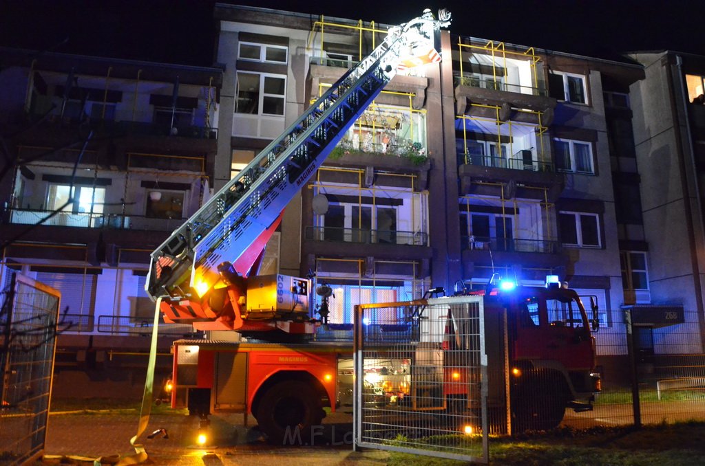 Feuer 2 Koeln Holweide Piccoloministr P23.JPG